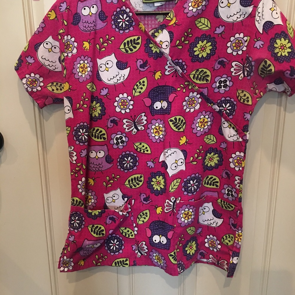Scrub top